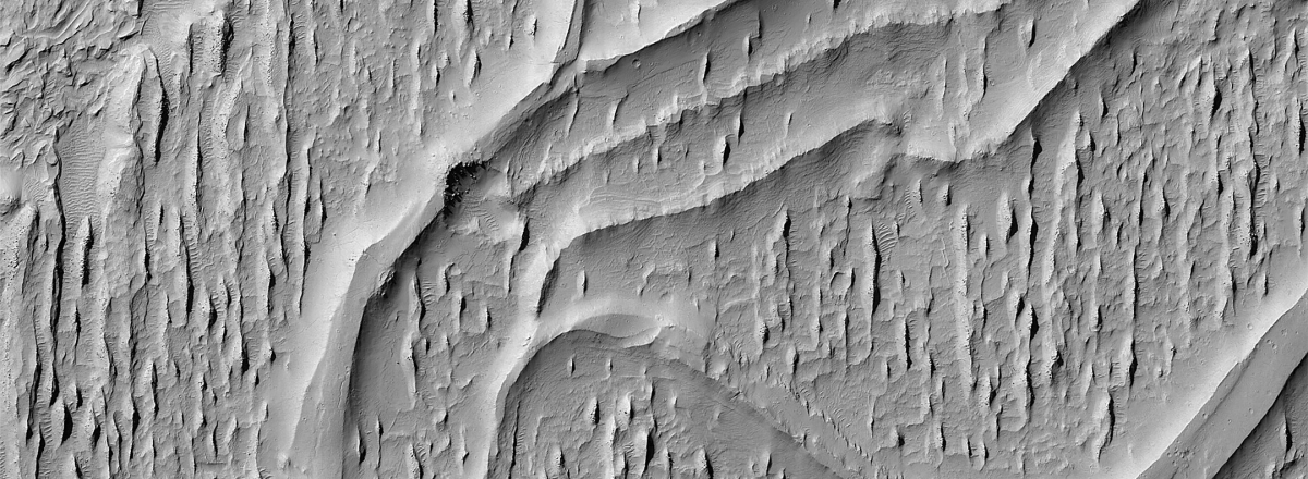 NASA Reveals Traces of Ancient Rivers on Mars