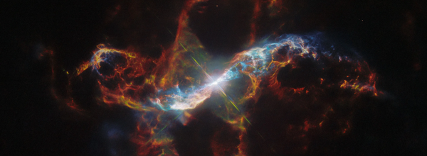 Hubble Captures Explosive Star Duo in Mesmerizing Detail